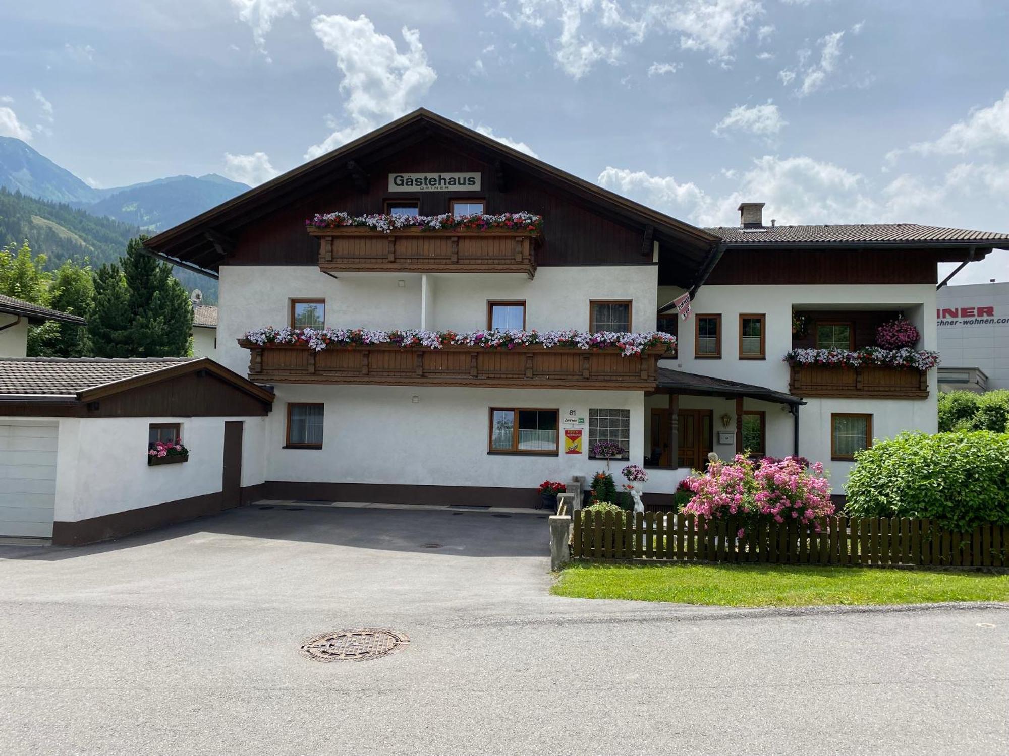 Gaestehaus Ortner Heinfels Exterior foto